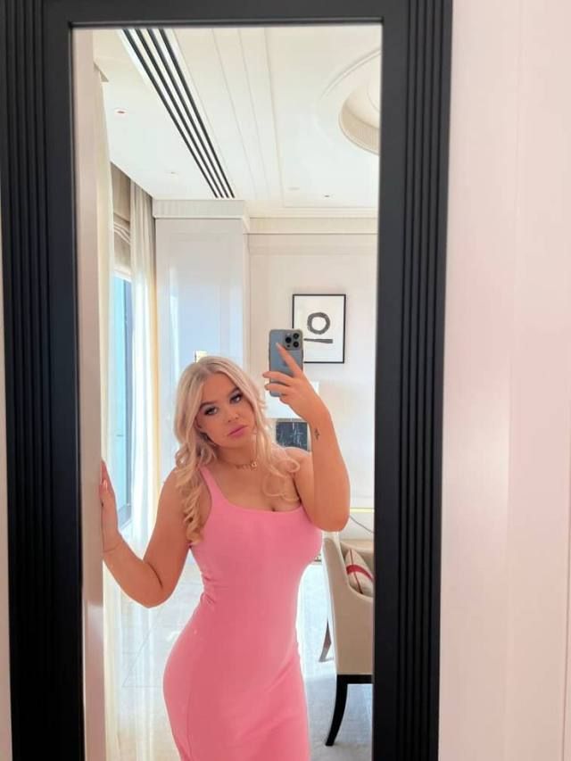 I'm available for hookup lovers 😘 hit me up - Image 2